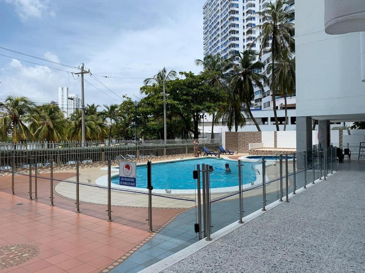 Apartamento Aparta-estudio Con Hermosa Vista Barrio Laguito *