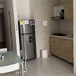 Aparta-estudio con hermosa vista Barrio Laguito
