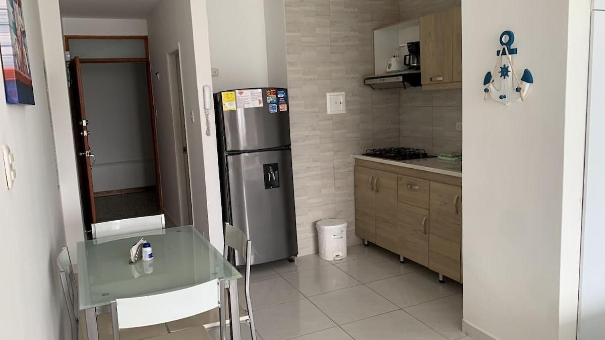 Aparta-estudio Con Hermosa Vista Barrio Laguito *