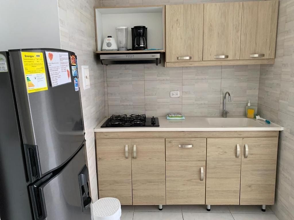 Apartamento Aparta-estudio Con Hermosa Vista Barrio Laguito *