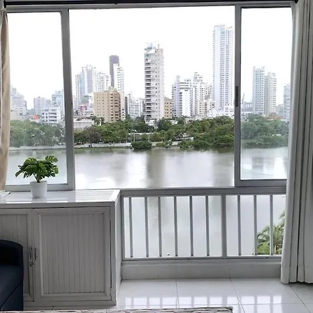 Aparta-estudio Con Hermosa Vista Barrio Laguito *