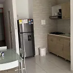 Aparta-estudio con hermosa vista Barrio Laguito